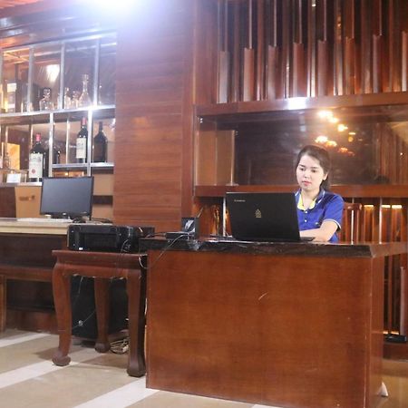 Chang Palace Vientiane Esterno foto