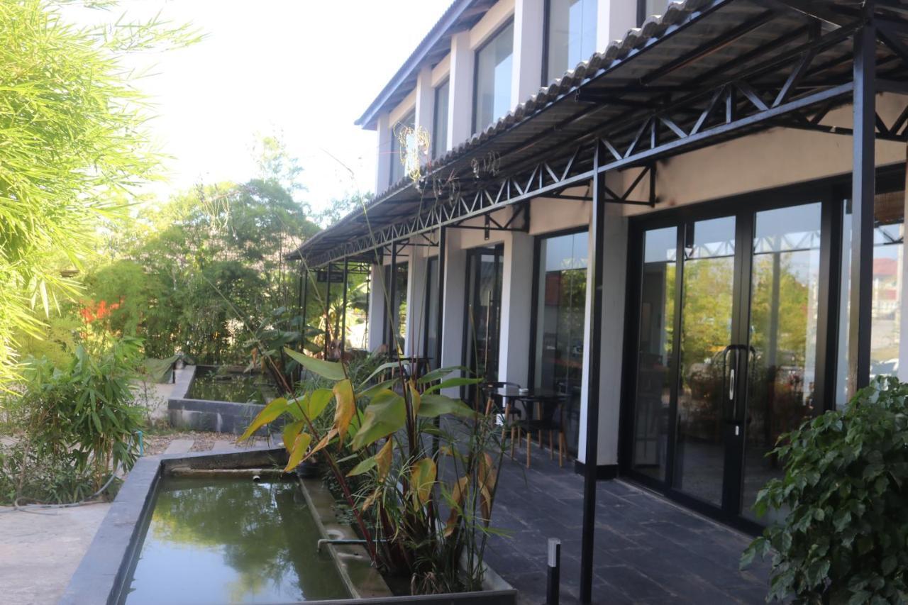 Chang Palace Vientiane Esterno foto